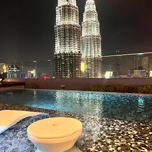 Star Klcc By Cozy White Apartment